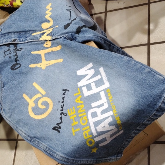 FUBU SZ 32 MEN'S ORIGINAL HARLEM GLOBETROTTERS BLUE 🔵 DENIM SHORTS - Picture 4 of 12